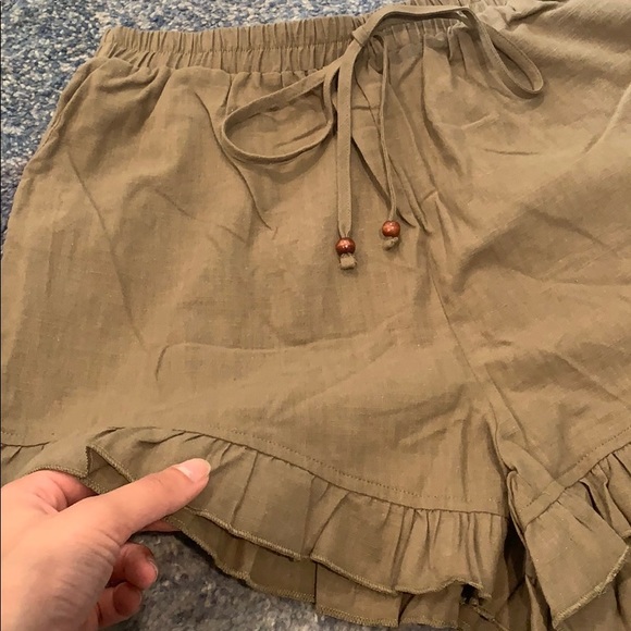 Flowy Shorts - Picture 4 of 4